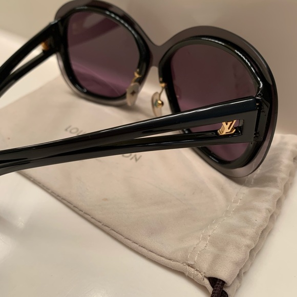 Louis Vuitton sunglasses - Picture 3 of 6